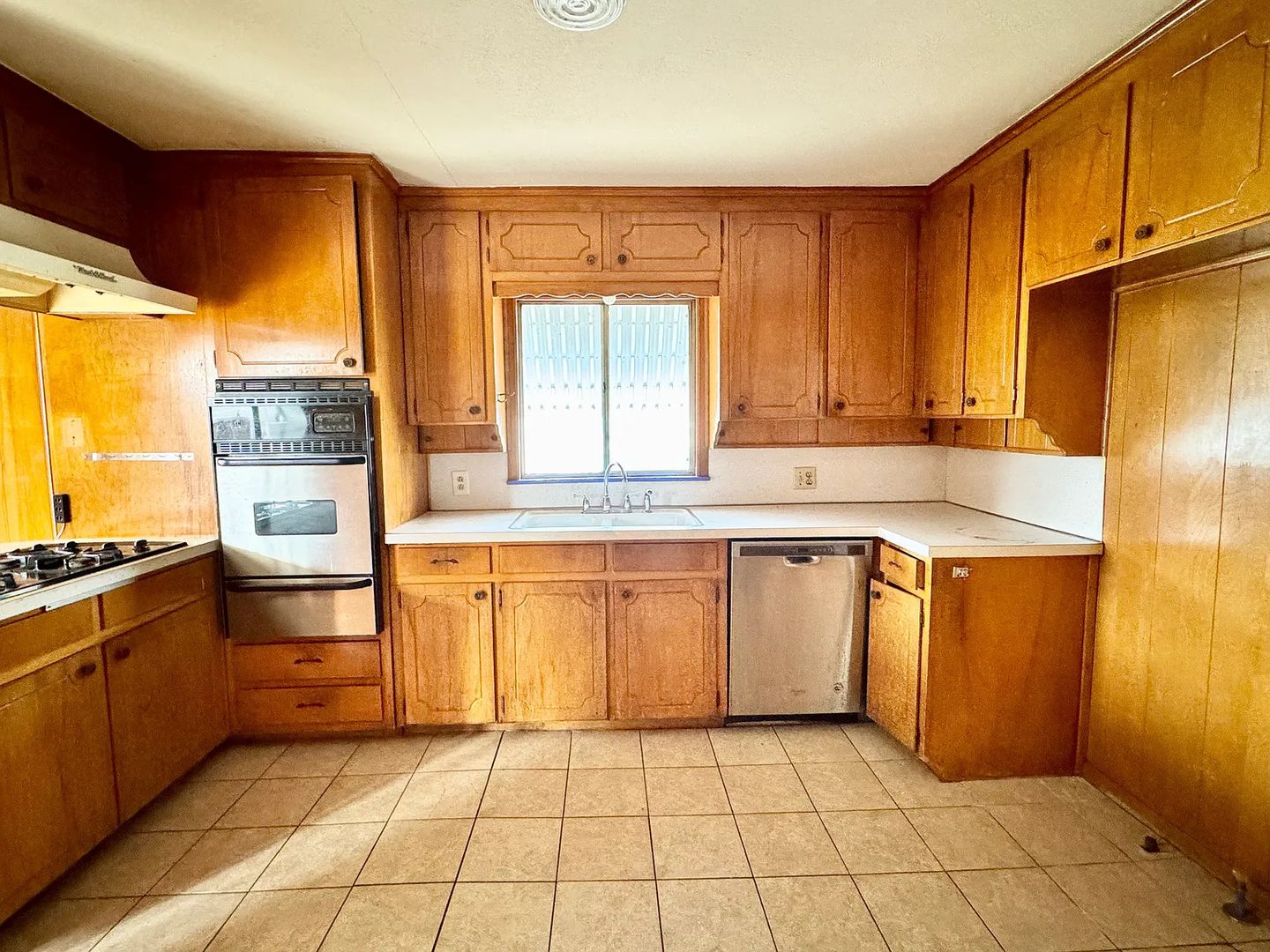 Fort Worth House: 2204 Tierney Rd.