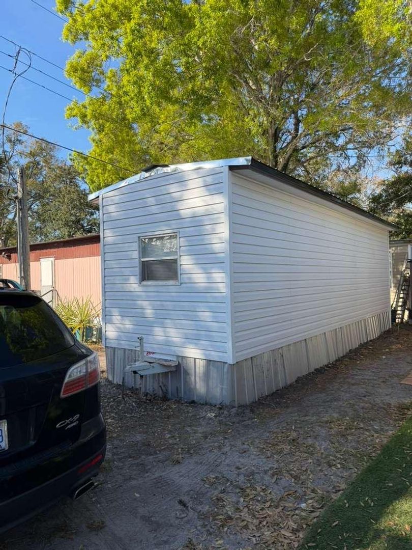 Tampa Apartment: 5500 N Rome Ave