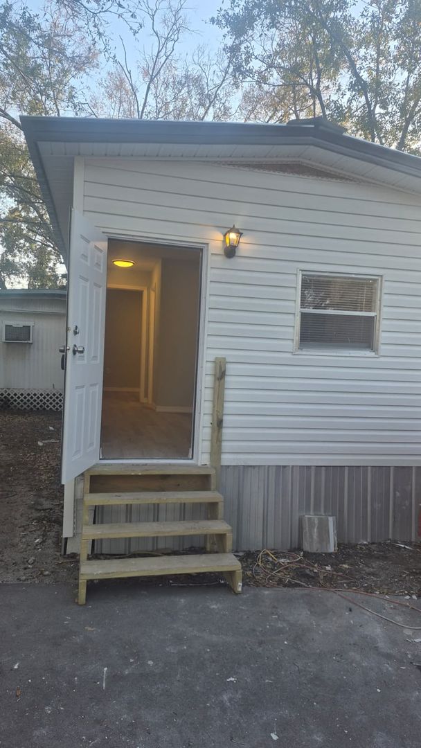 Tampa Apartment: 5500 N Rome Ave