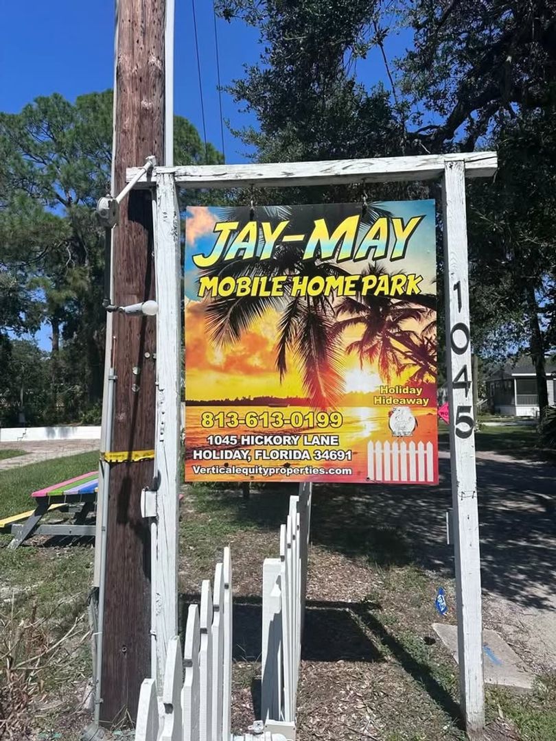 Holiday Apartment: 1045 Hickory Lane - Lot 9 - RV