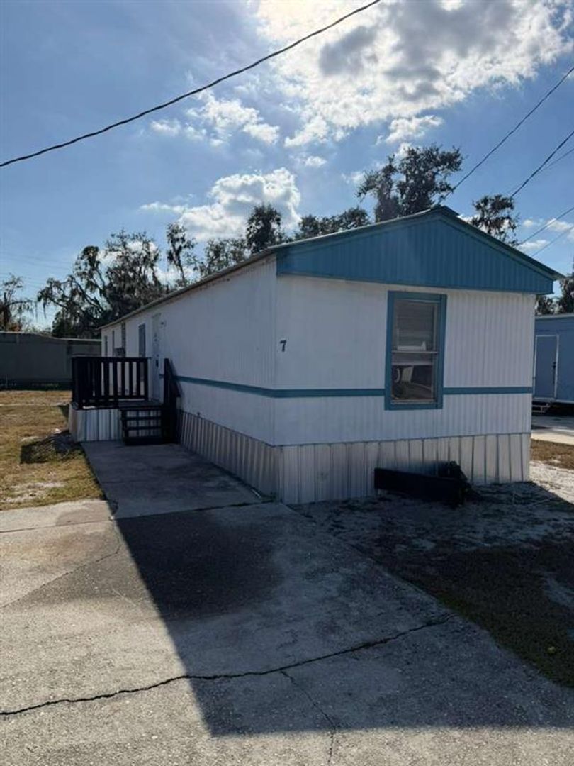 Lakeland Apartment: 3325 Youngs Ridge Road