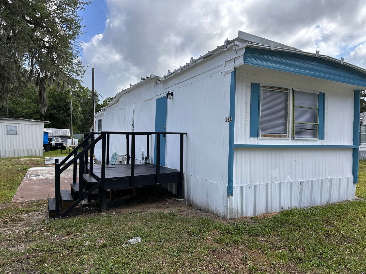 Brooksville Apartment: 11811 N Broad Street