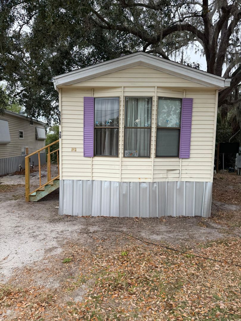 Gibsonton Apartment: 11310-11344 South US Hwy 41