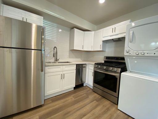 Studio | Efficient Modern Layout MOVE-IN SPECIAL | 1 MONTH FREE – photo 1