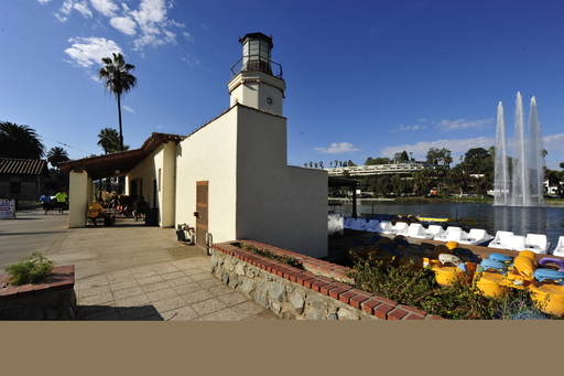 Echo Park Lakefront Bungalow | Private Patio, In-unit Laundry & Gated Entry Open House – photo 1
