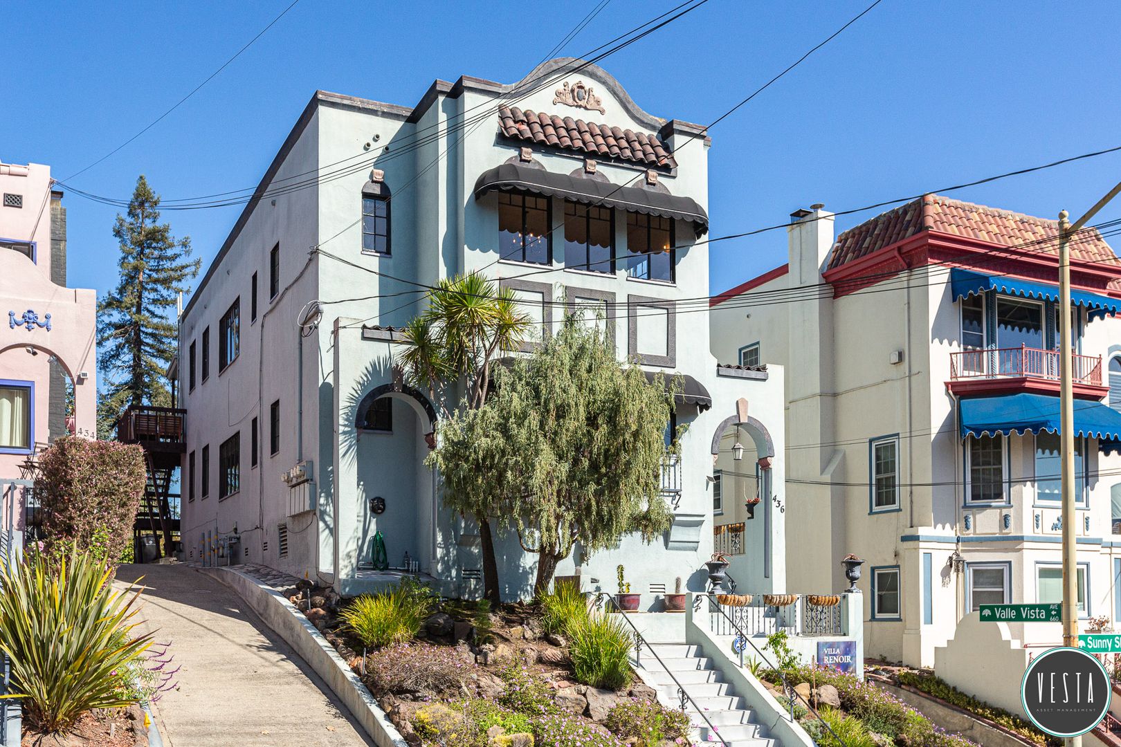 Oakland Apartment: 436 Sunny Slope Avenue
