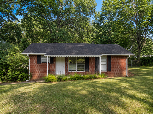 3-bedroom, 2-bath ranch in Stockbridge
