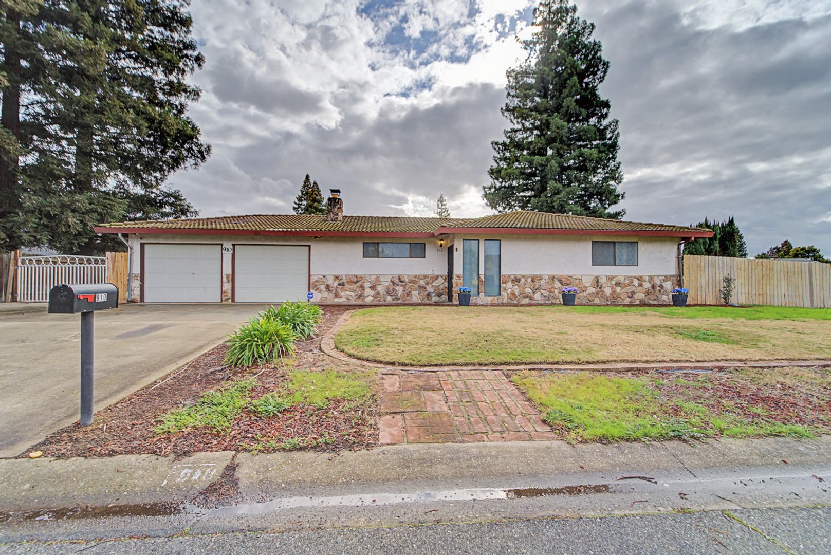 Yuba City House: 910 Teesdale Rd