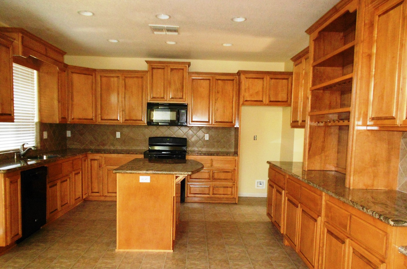 Yuba City House: 259 Mississippi Dr