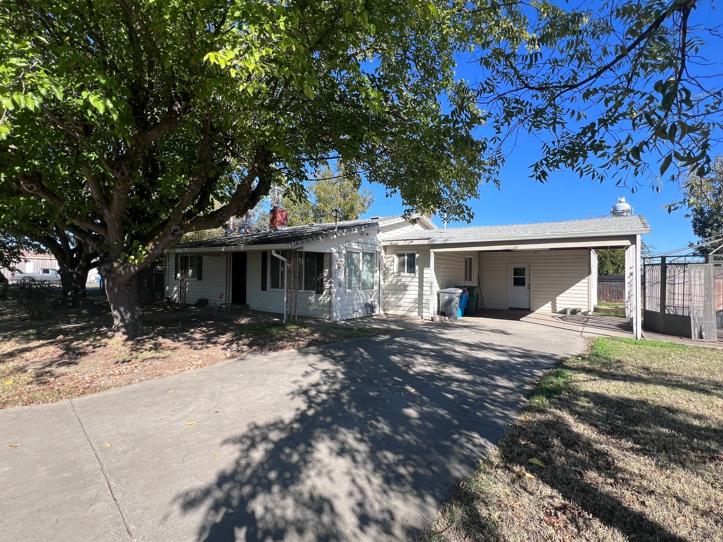 Olivehurst House: 4741 Fleming Way