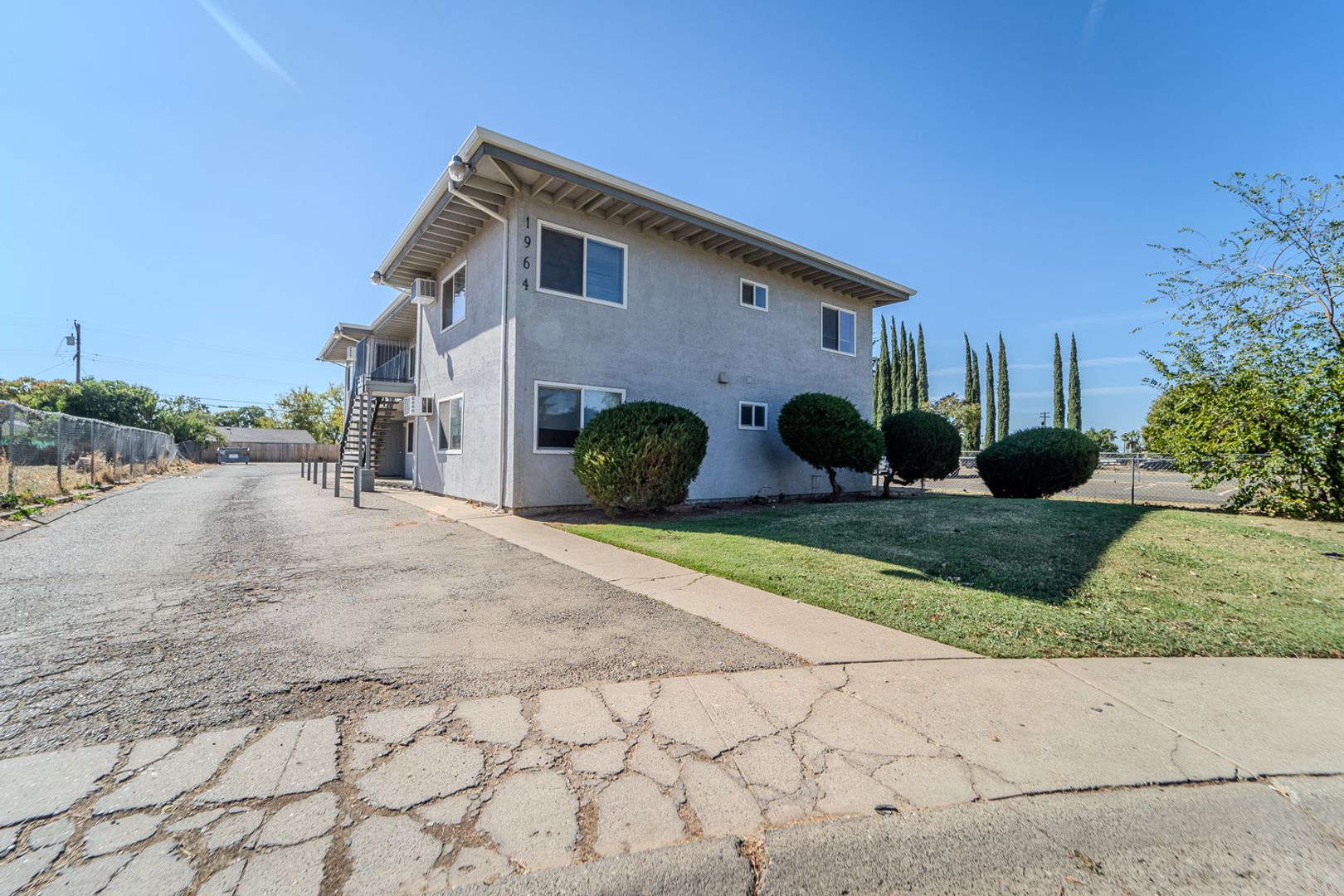 Marysville Apartment: 1964 Country Club Court #1-6