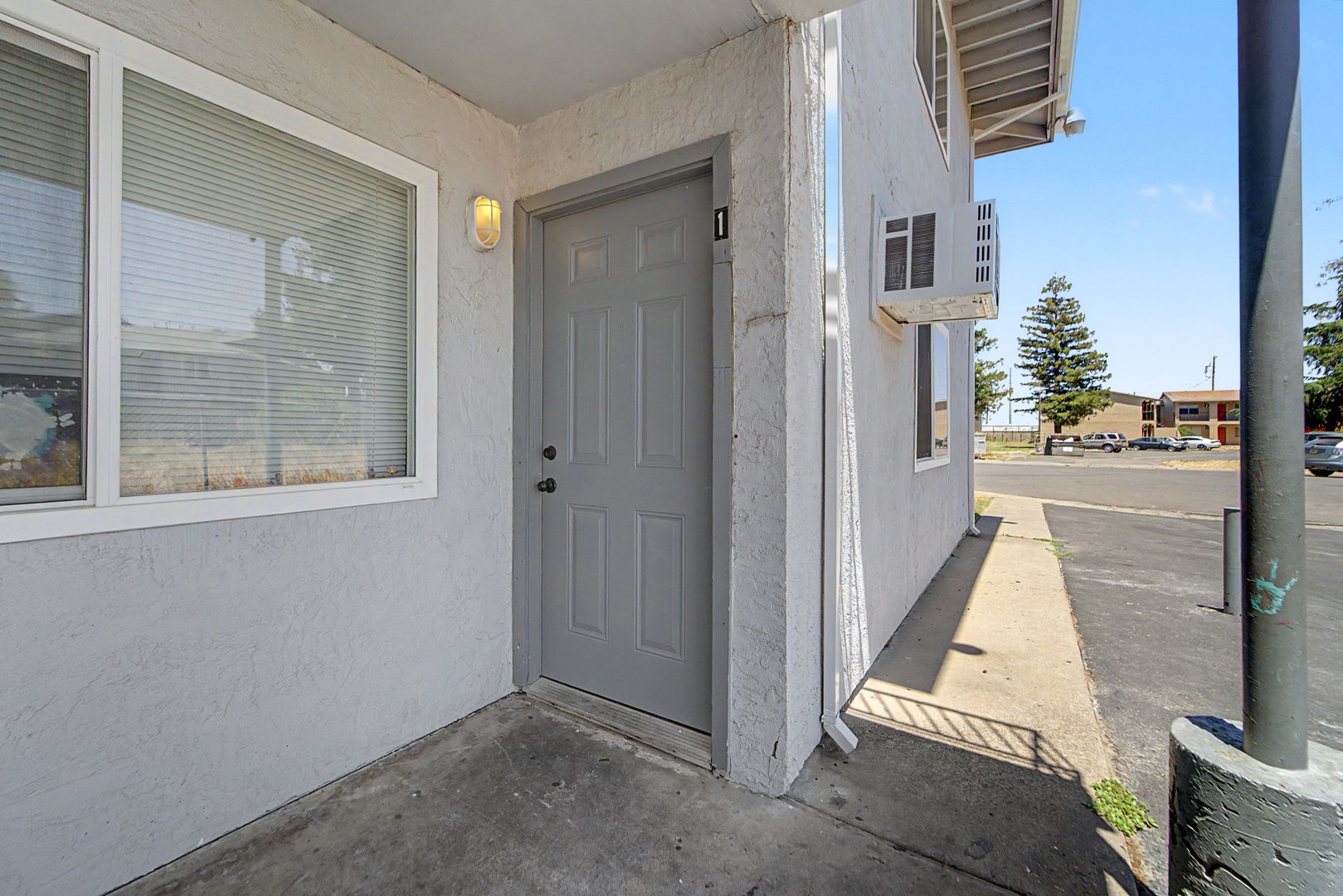 Marysville Apartment: 1964 Country Club Court #1-6