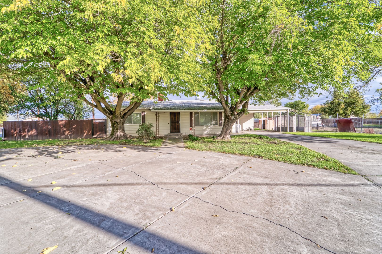 Olivehurst House: 4741 Fleming Way