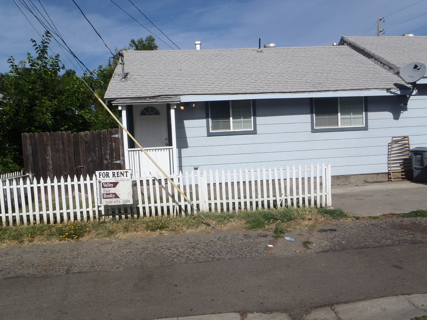 Marysville Apartment: 720/720 1/2 14th Street