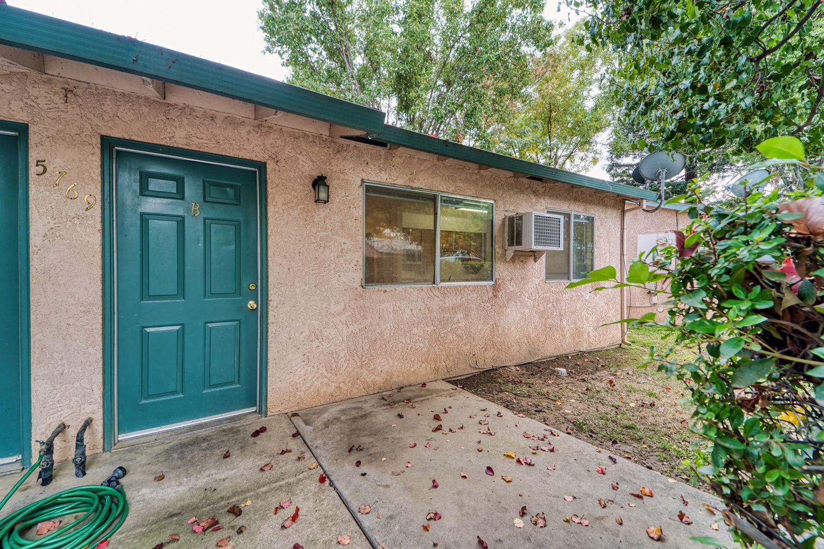 Olivehurst Apartment: 5757-5771 Arboga Rd