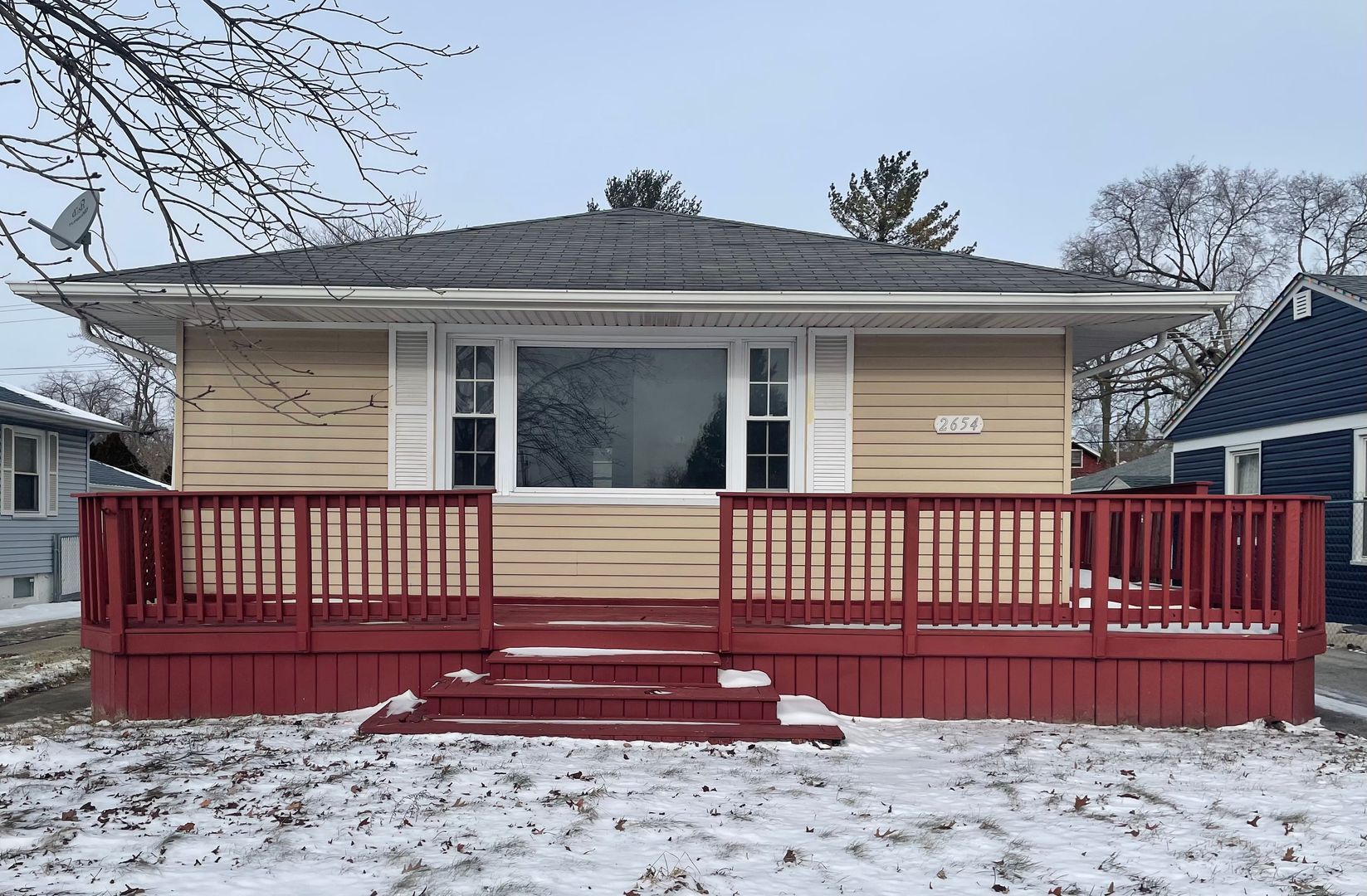 Lansing House: 2654 Ridge Rd.