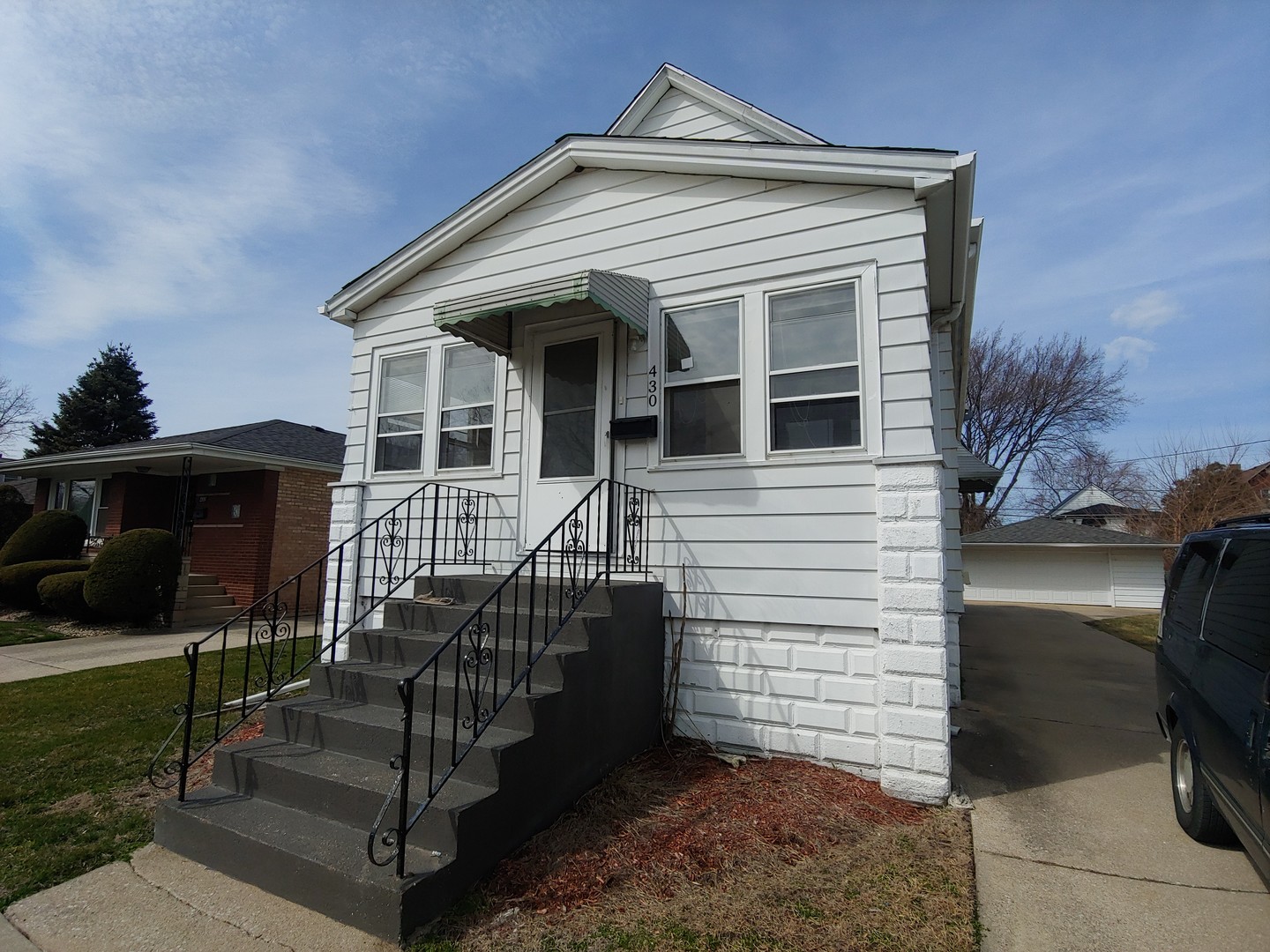 Calumet City House: 430 156th St.