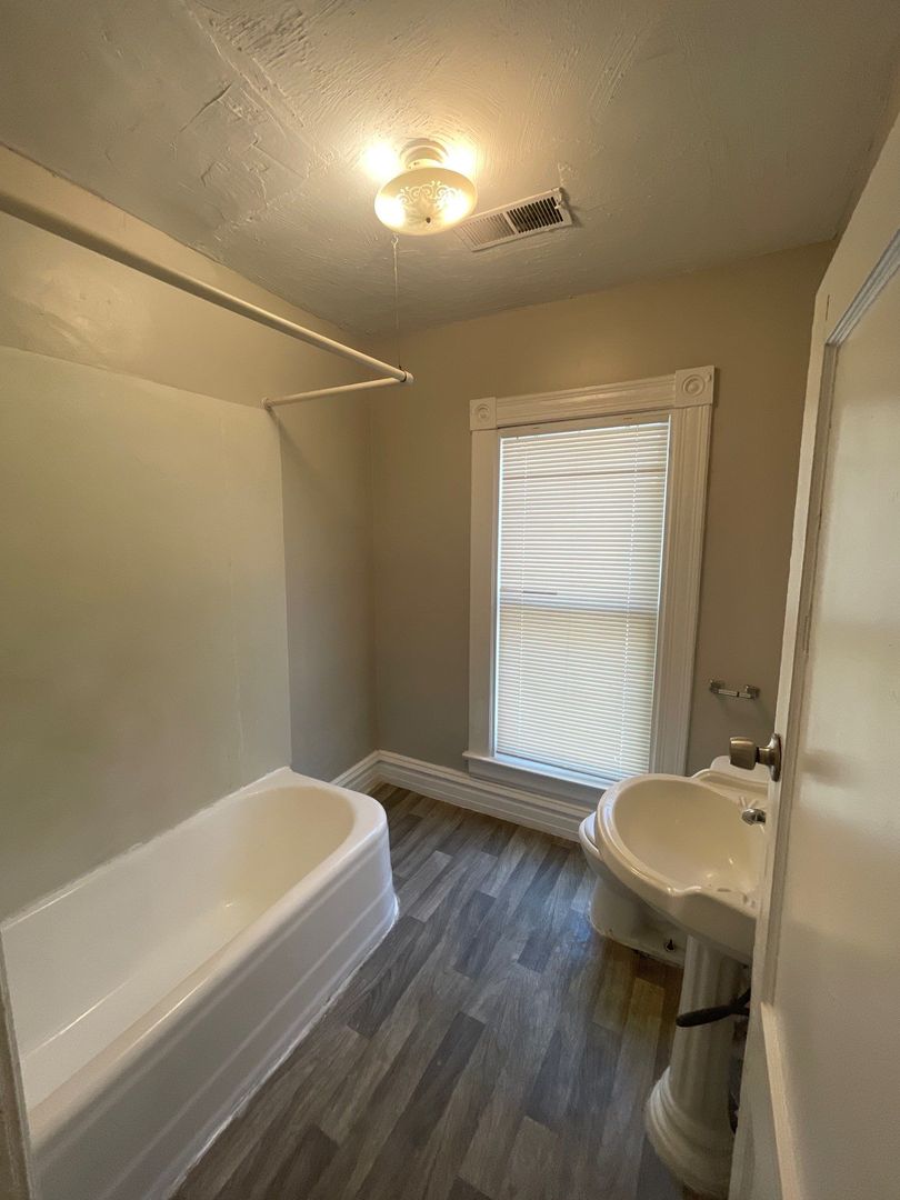 318 North 17th Street 4 of 8