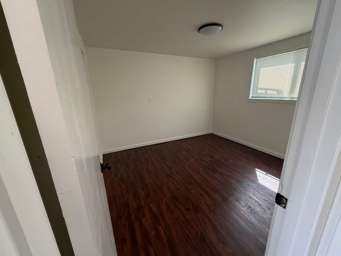5701 N Northwood Road 10 of 12