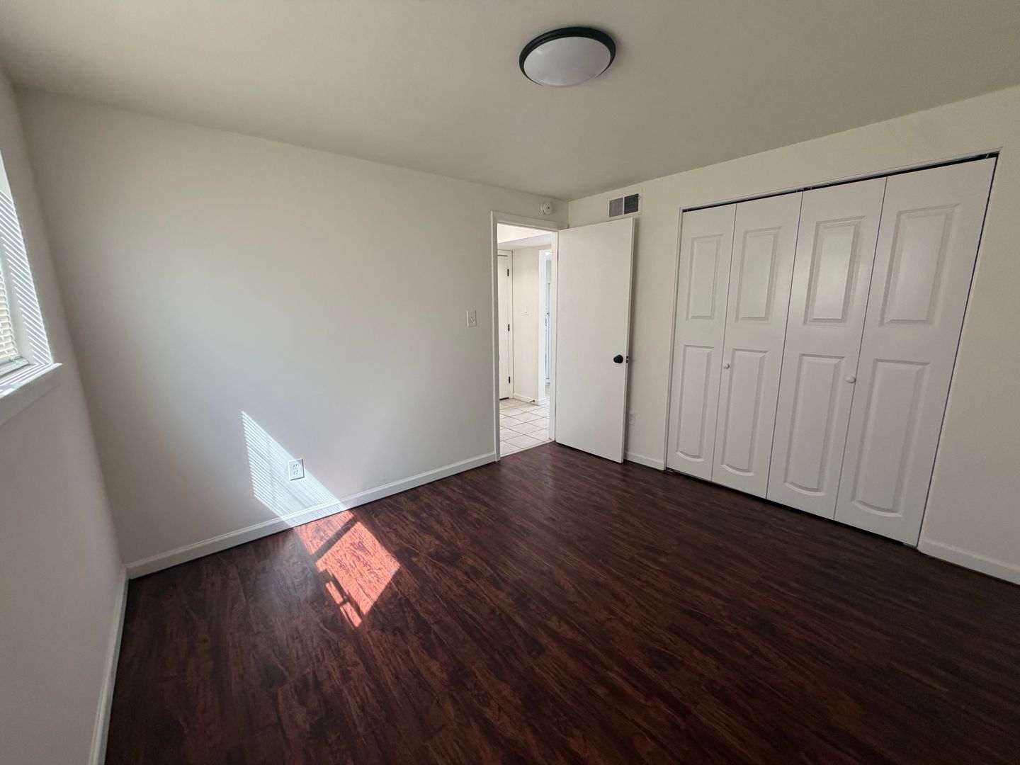 5701 N Northwood Road 12 of 12