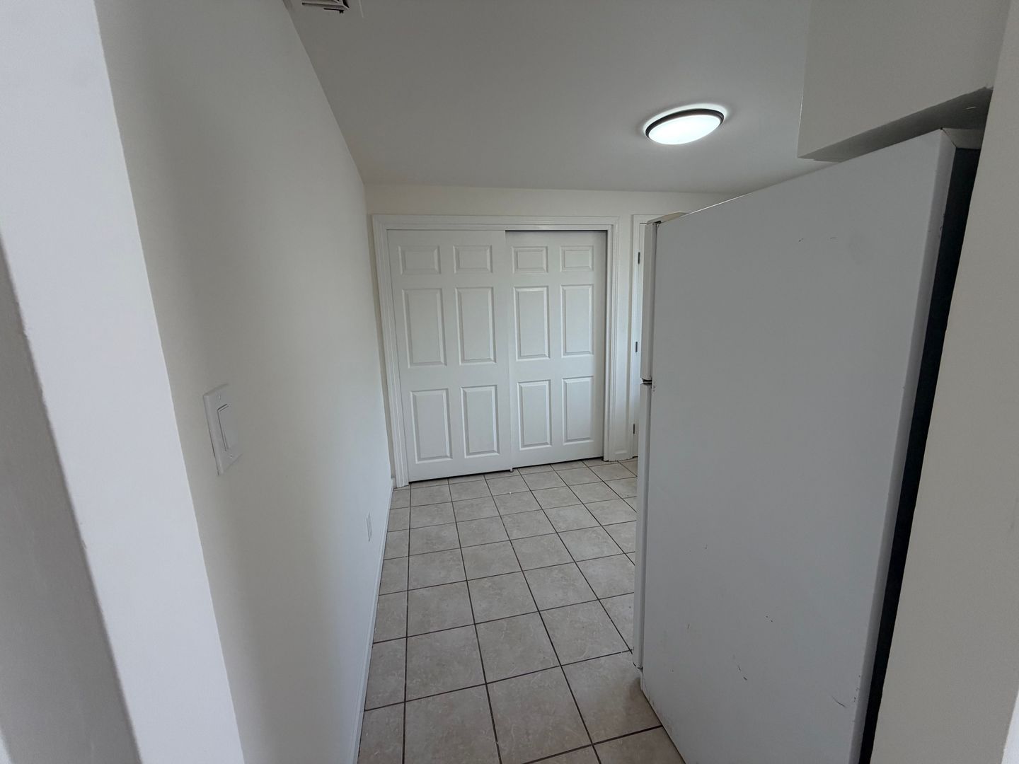5701 N Northwood Road 6 of 12