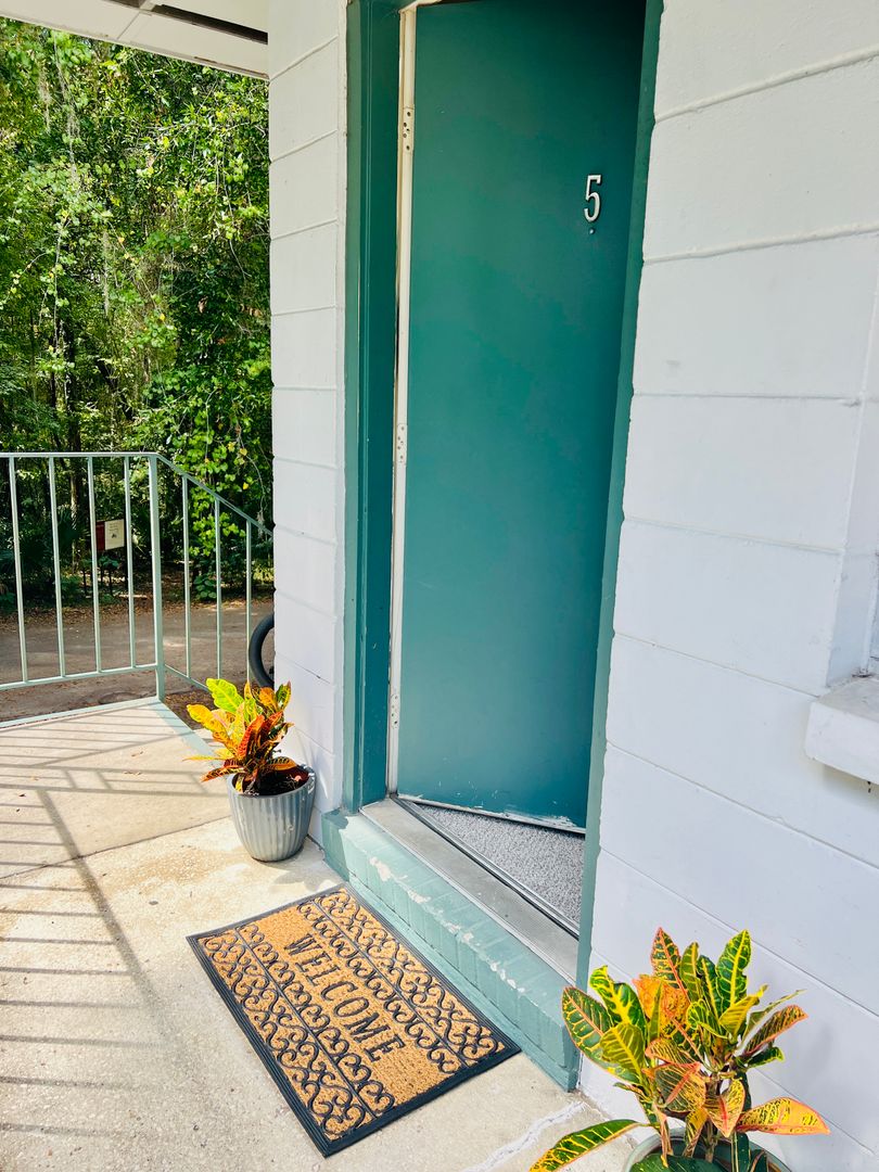 Gainesville Apartment: 2901 NW 14th St