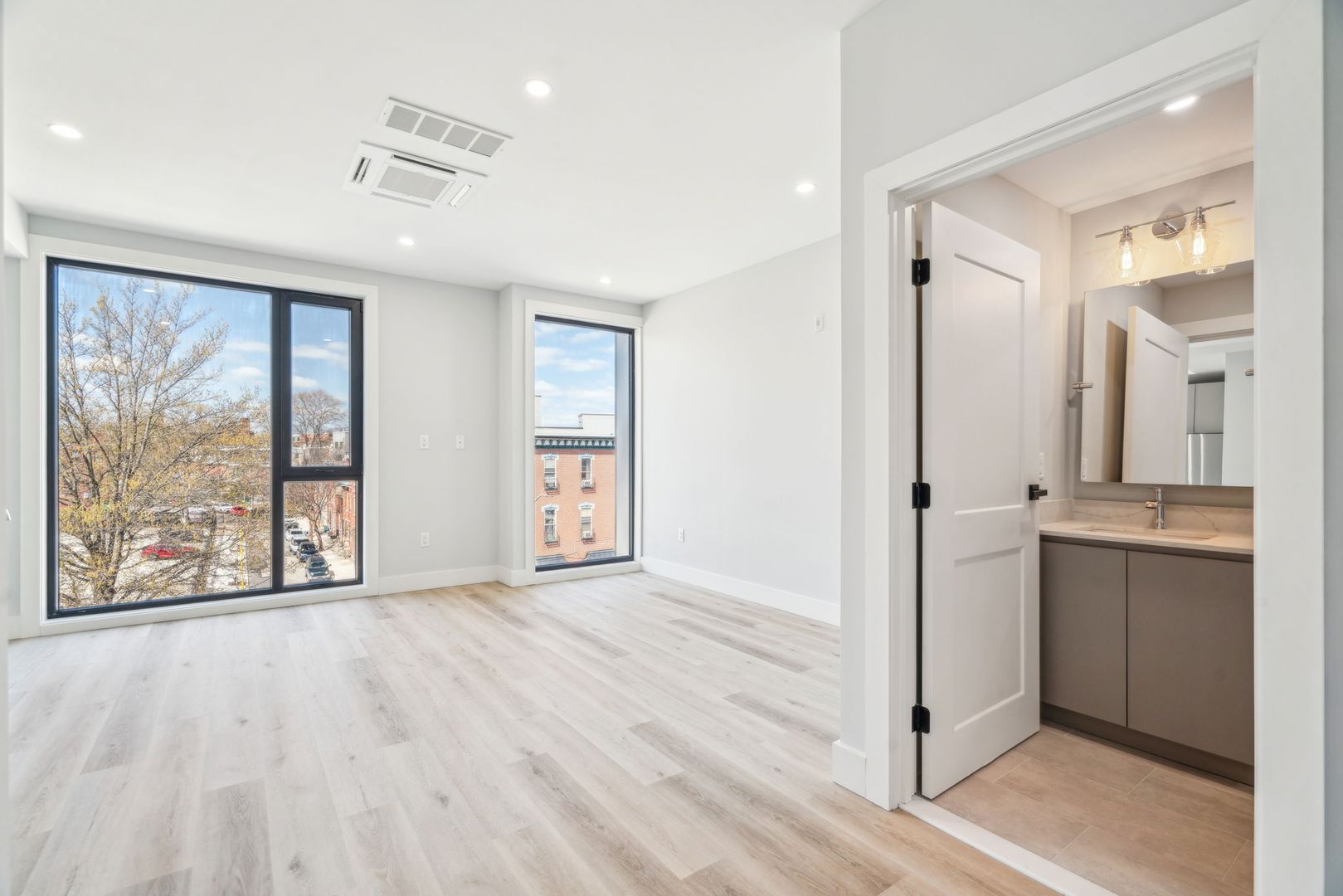 Philadelphia Apartment: 3748 Lancaster Avenue