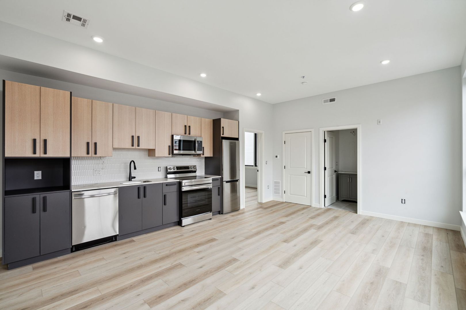 Philadelphia Apartment: 1112 E Berks St