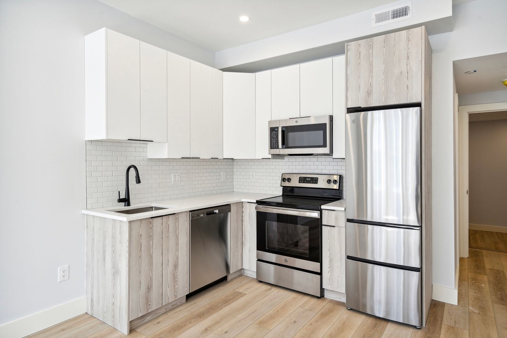 Philadelphia Apartment: 3439 Lancaster Avenue