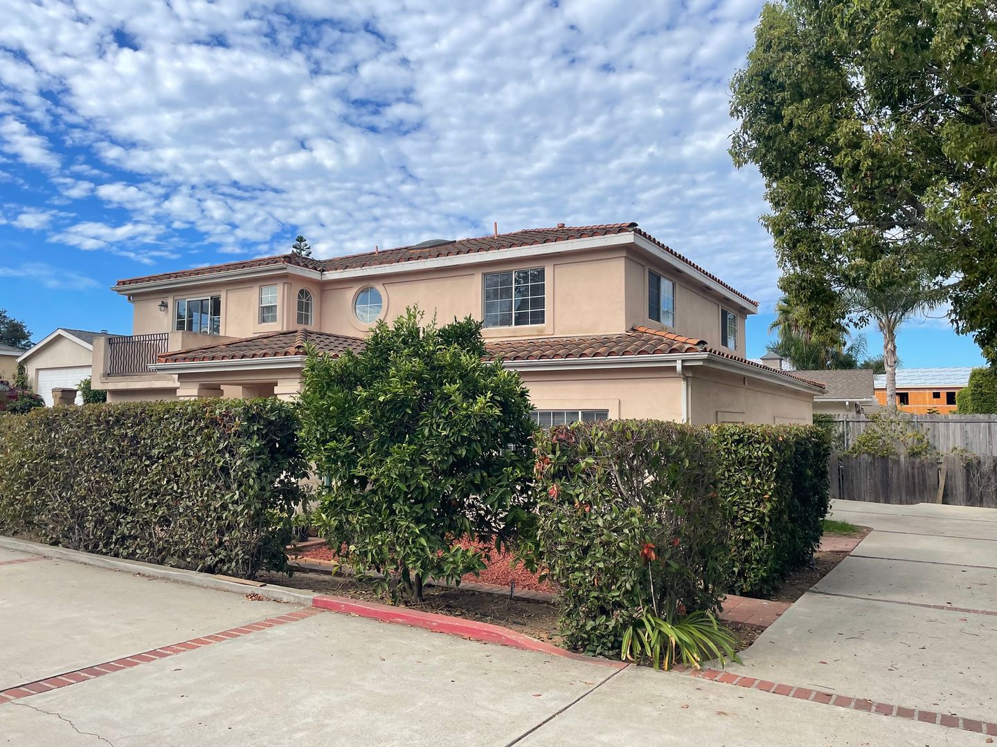 Santa Barbara House: 4527 Hollister Avenue