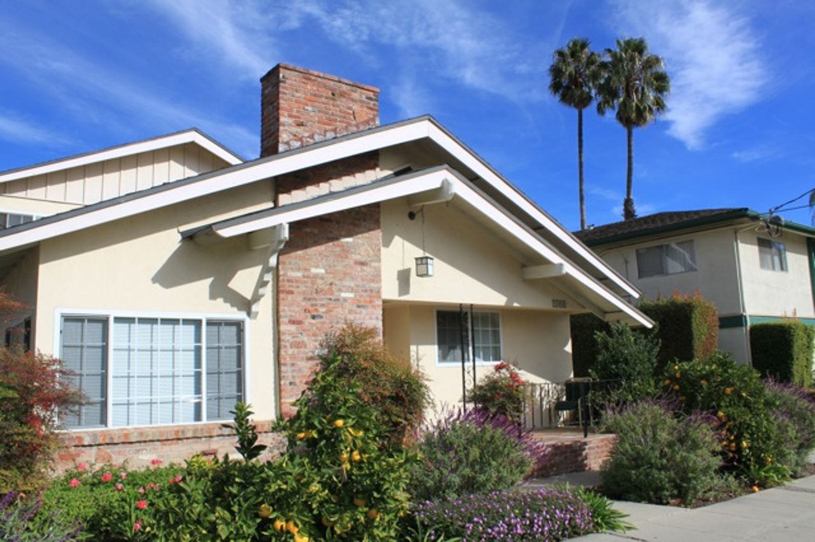 Santa Barbara Apartment: 1308 Laguna Street