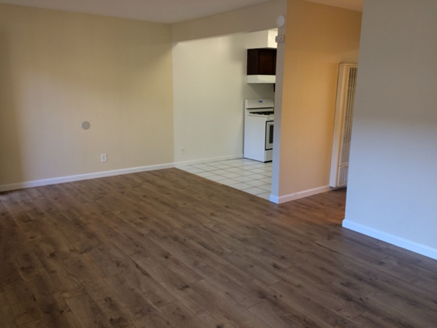 Goleta Apartment: 420 Ellwood Beach Drive