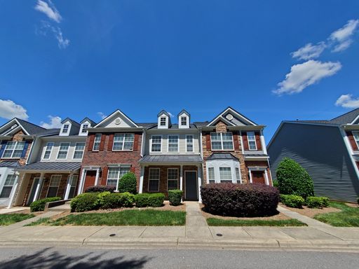 MOVE-IN SPECIAL: $300 CREDIT TOWARD MOVE-IN COSTS! – photo 1