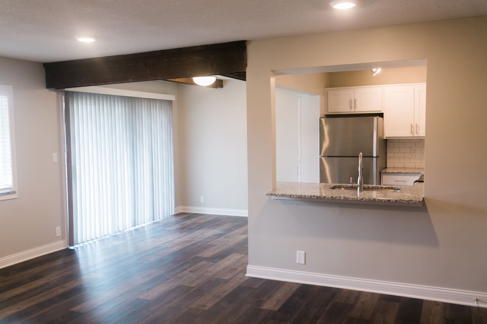 Columbia Apartment: 2901, 2905, 2911, 2917 Rollins Rd