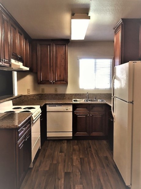 San Diego Apartment: 1394 Oro Vista Road