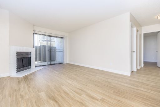 Clean 2-Bedroom, 1-Bath! – photo 1