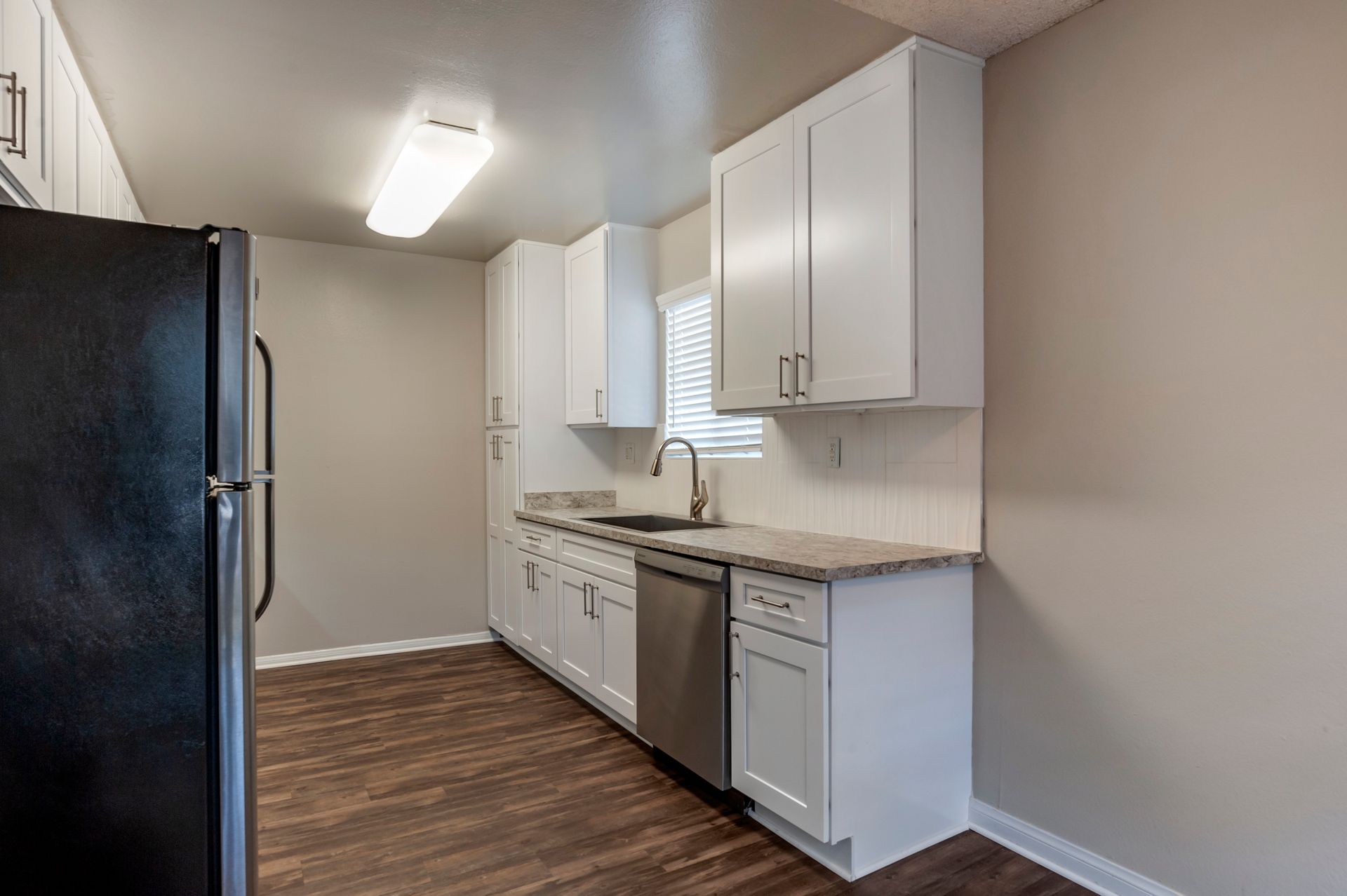 Poway Apartment: 12425 Oak Knoll Rd