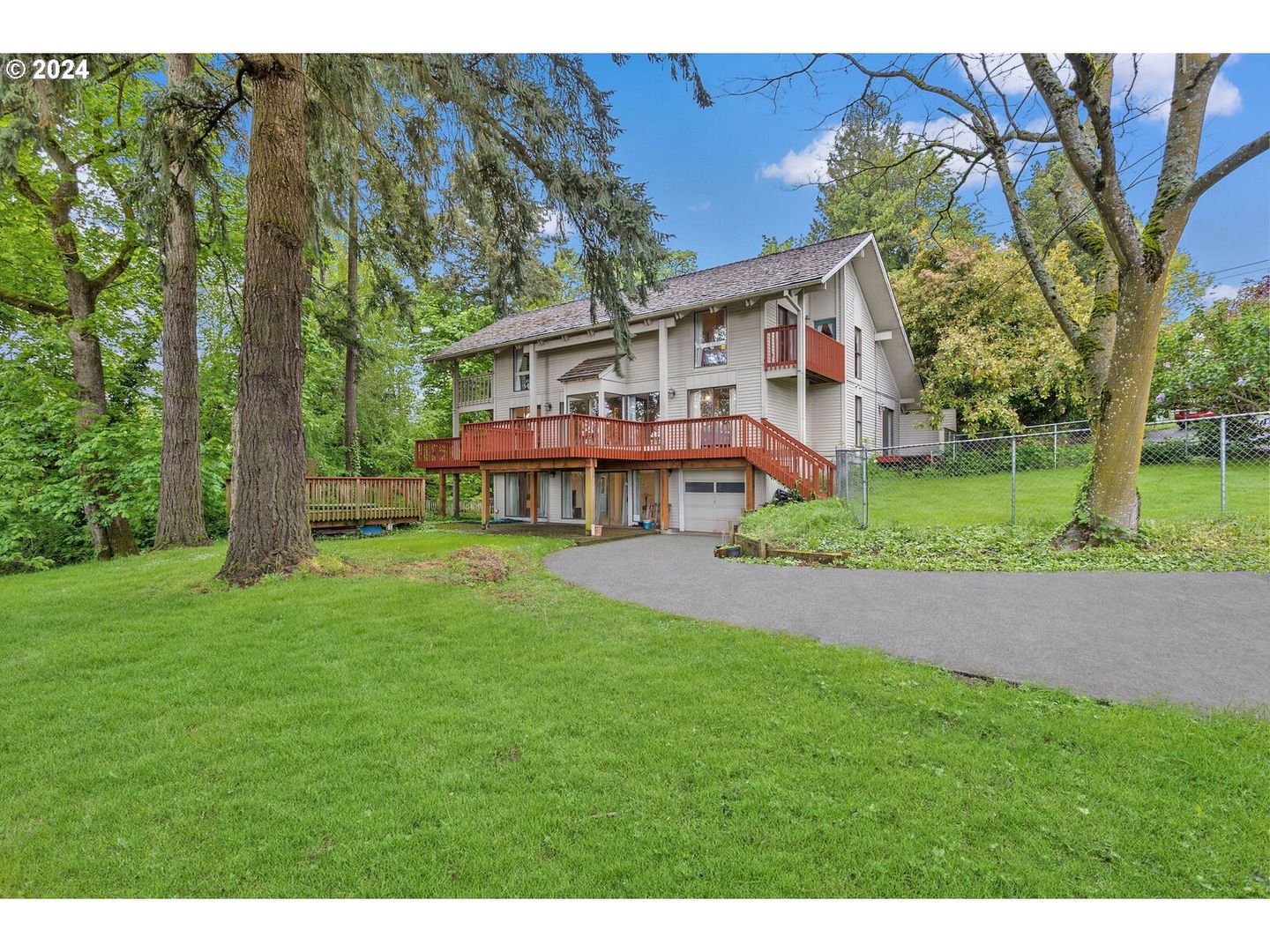 Vancouver House: 8601 SE Evergreen Hwy