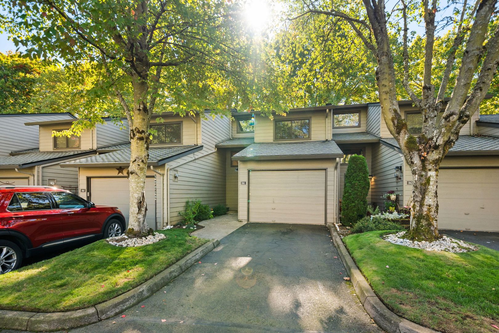 Vancouver House: 7900 NE Loowit Loop #61