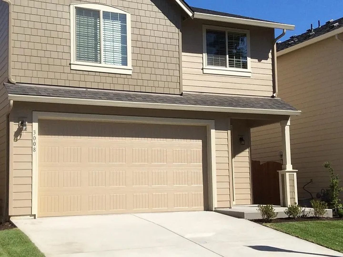 Vancouver House: 3008 NE 74th St