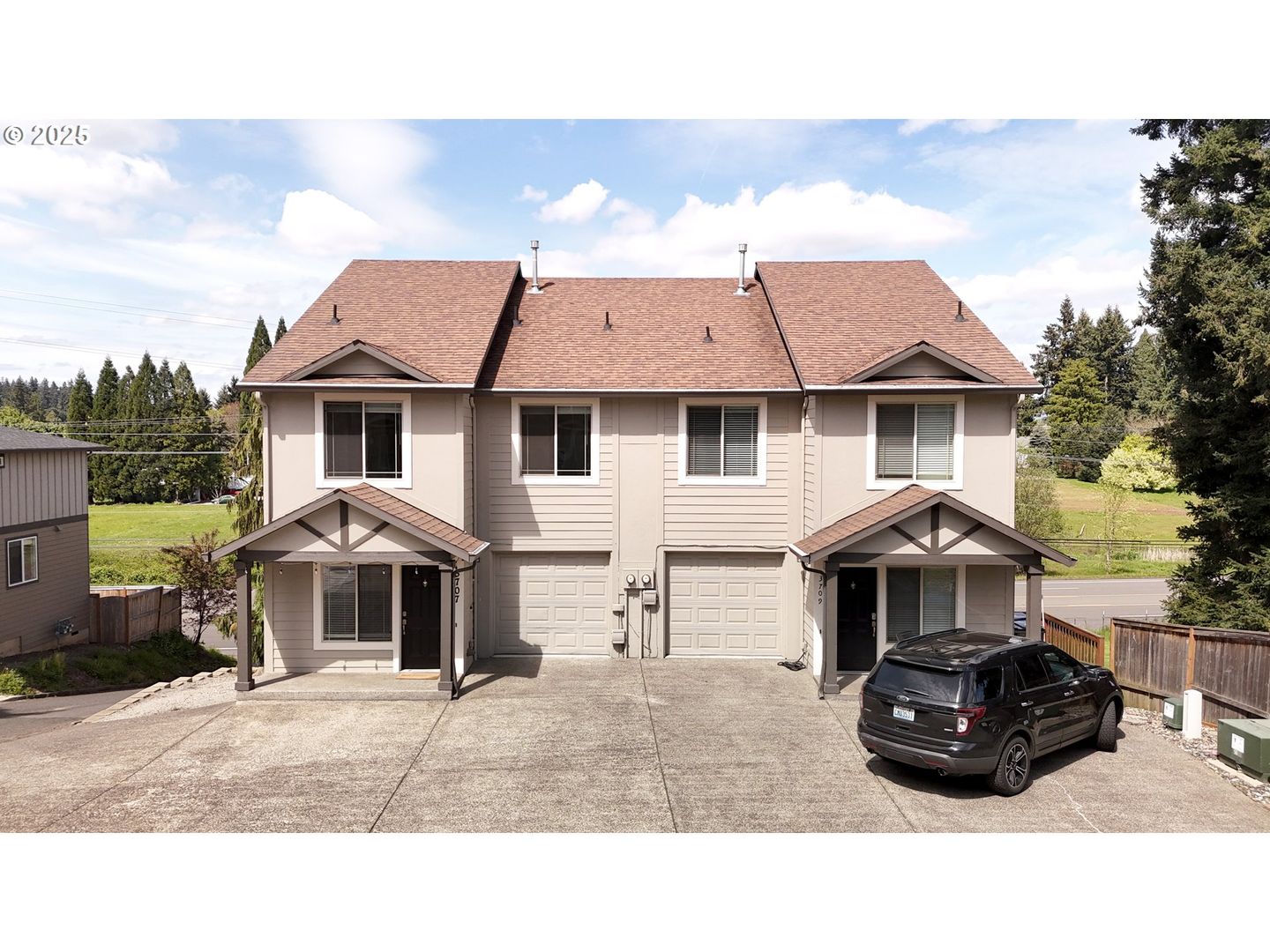 Vancouver House: 3707 NE Minnehaha St