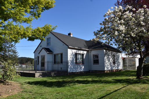 2 bedroom Farm House with a loft
