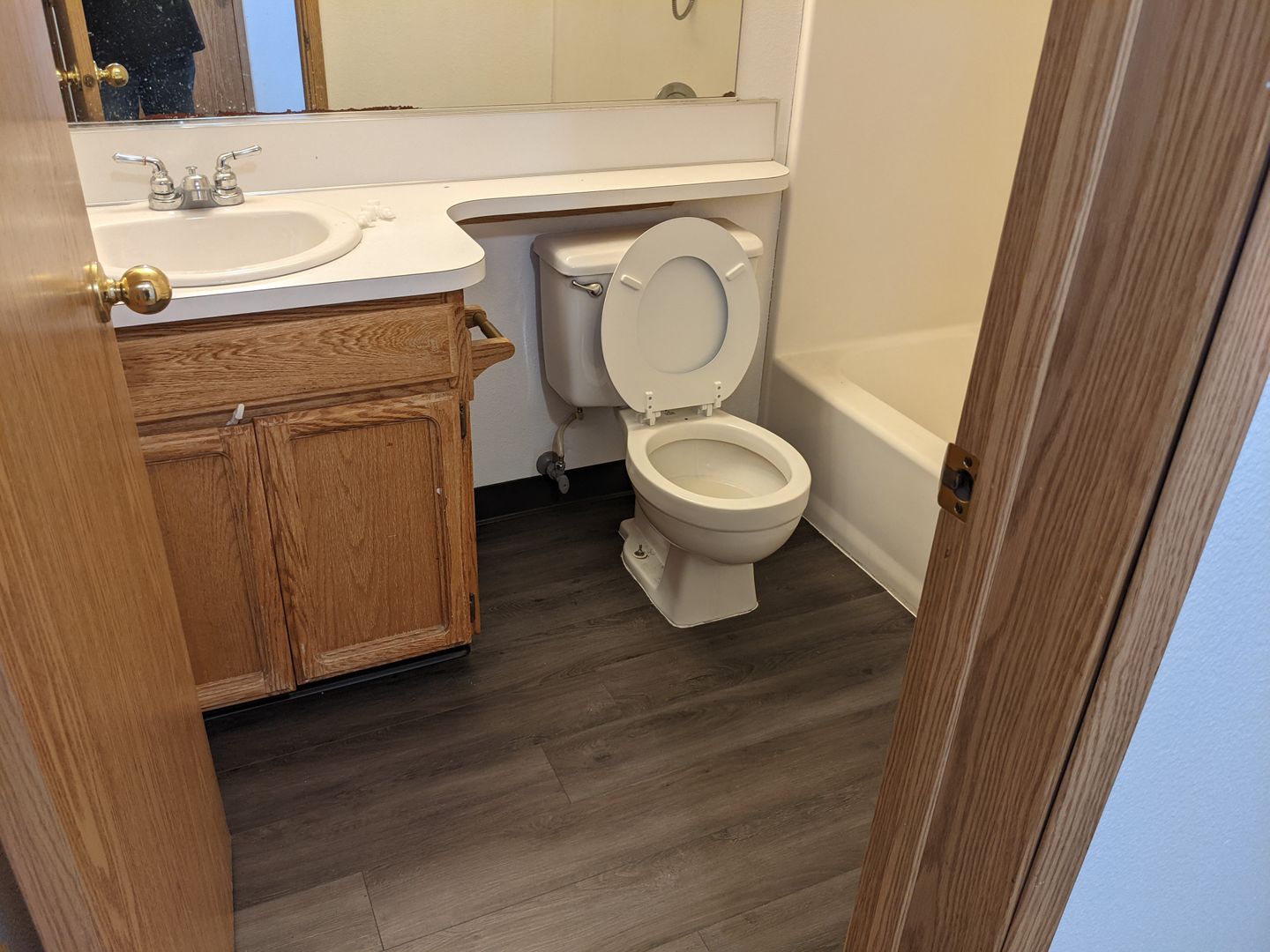 VANCOUVER House: 15718 NE 4th St