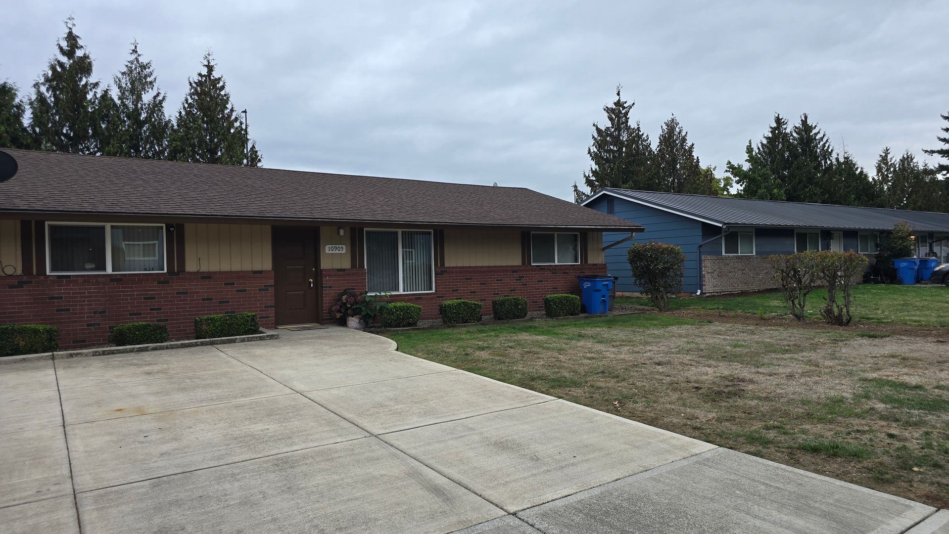 Vancouver House: 10905 NE 6th St