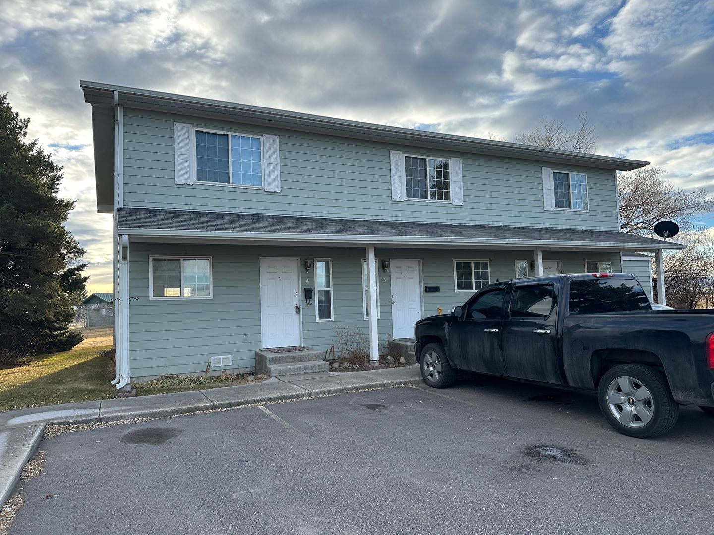 Belgrade Apartment: 304 Stiles Avenue