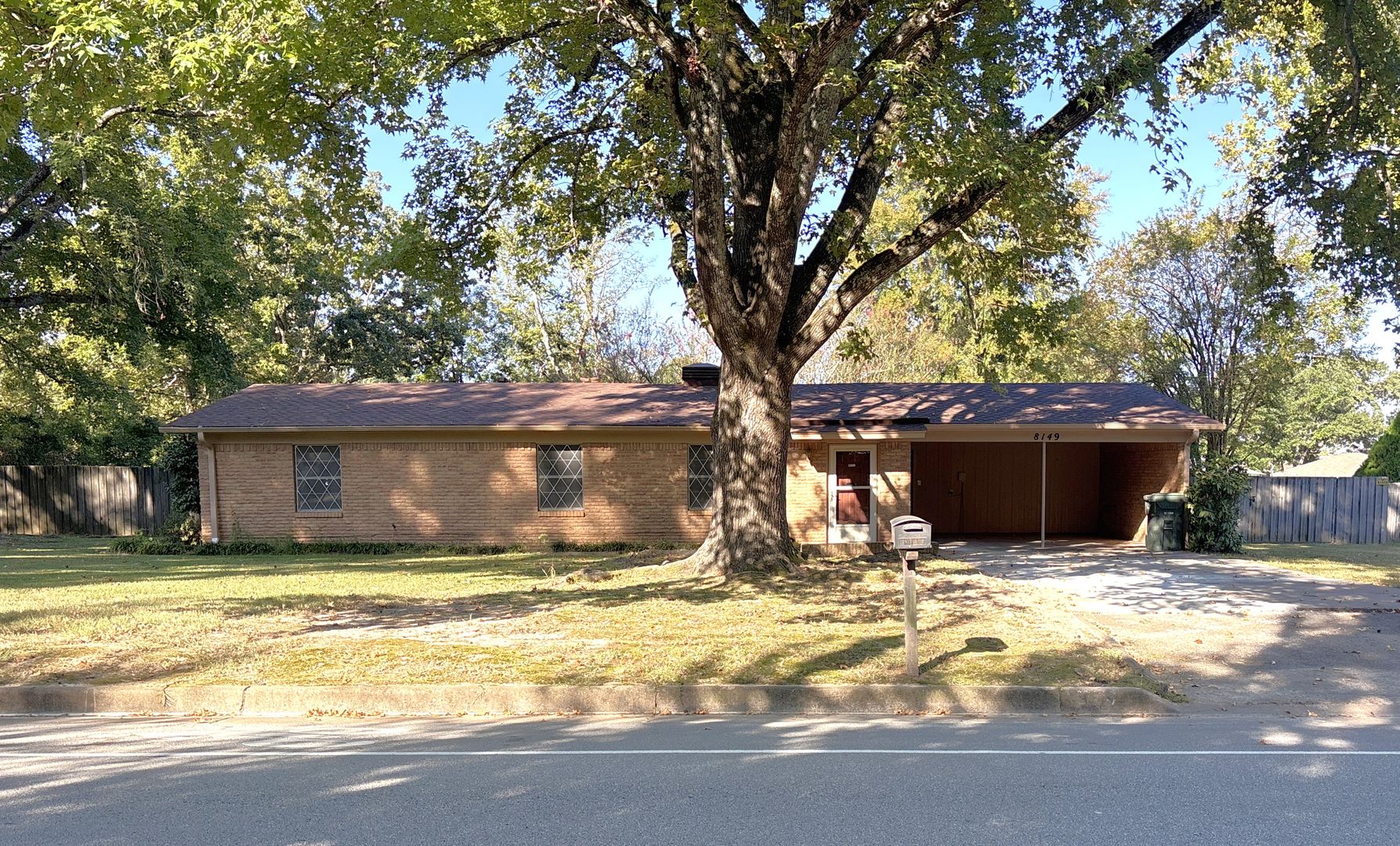 Tyler House: 8149 Karen