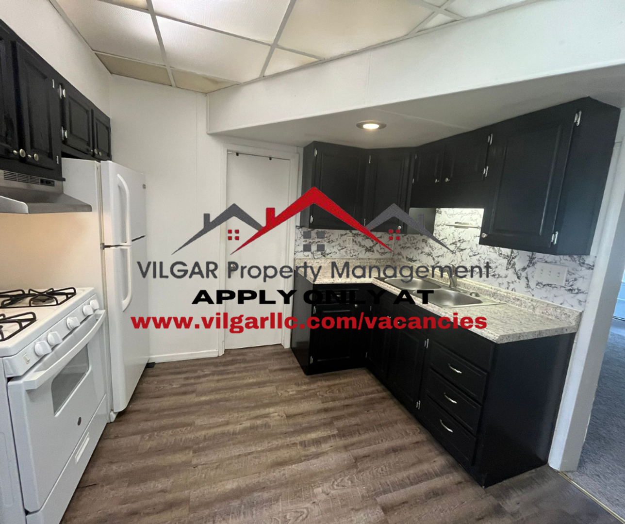 La Porte Apartment: 111 Grove St