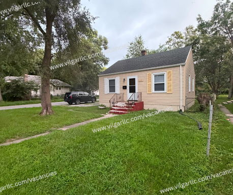 Very spacious 2 Bedroom • 1 Bathroom Home – photo 1