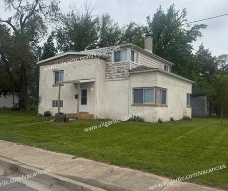 Newly Renovated 4 Bedroom • 2- Bathroom 3 story Home – photo 1