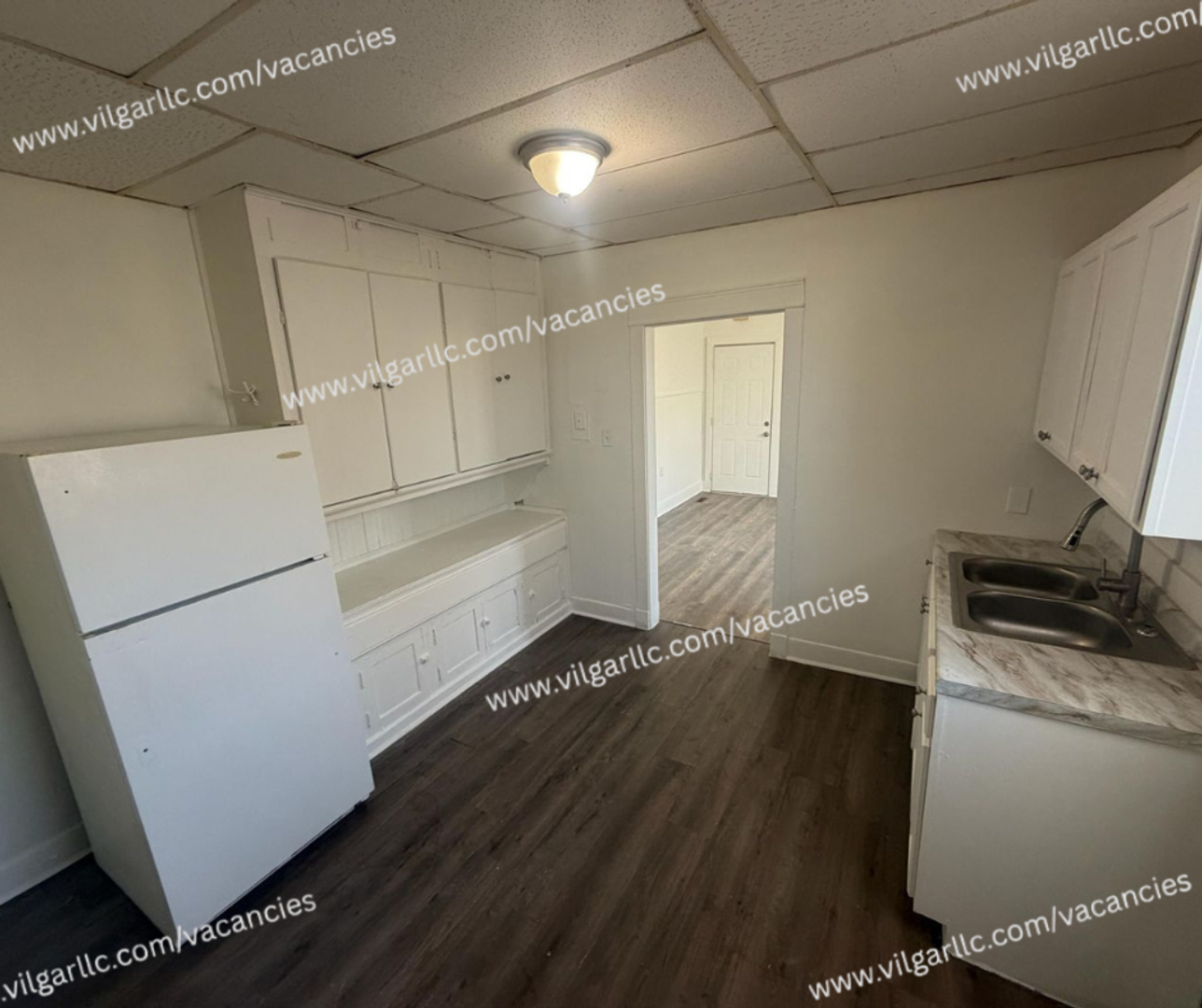 East Chicago Apartment: 4715 Melville Ave